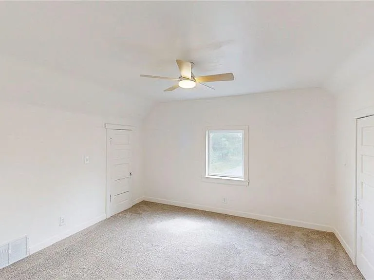 912 Ohio Ave — Photo 28