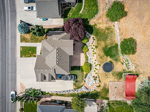 4th image of 1836 Skyline Dr