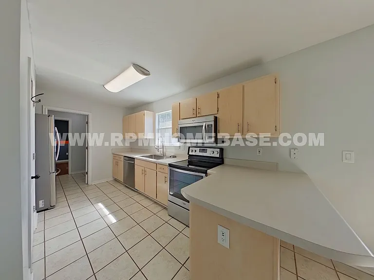 2030 Vizcaya Dr — Photo 5
