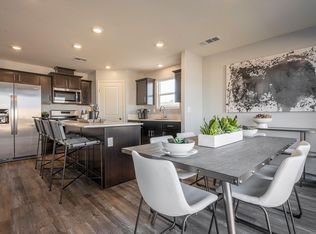 2682 Castlerock Ave, Tulare, CA
