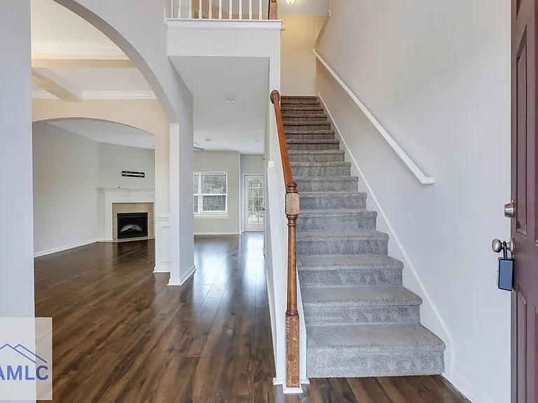 64 Brandonwood Rd — Photo 5