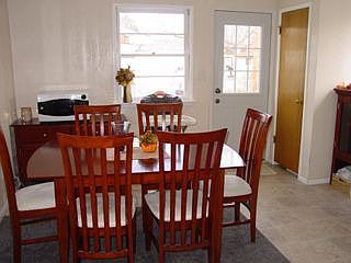 2nd image of 1501 Custer Ave