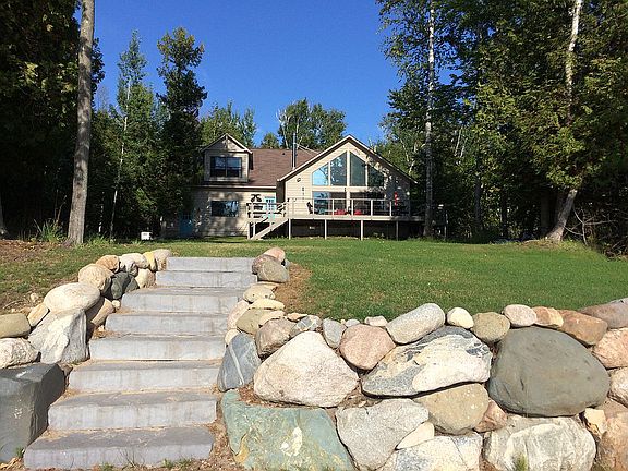 3rd image of 601 Yellow Birch Dr