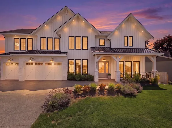 4509 Southridge Cres, Langley, BC V3A 4N7
