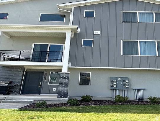 1st image of 15069 S Reins Way