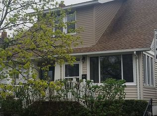 2132 SW 9th St, Akron, OH 44314