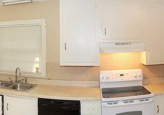 1st image of 502 N Hussey St