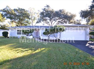 2371 Demaret Dr, Dunedin, FL 34698