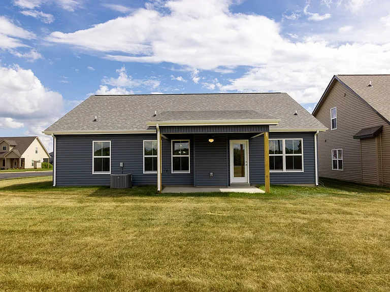 504 Ayden Ln — Photo 17