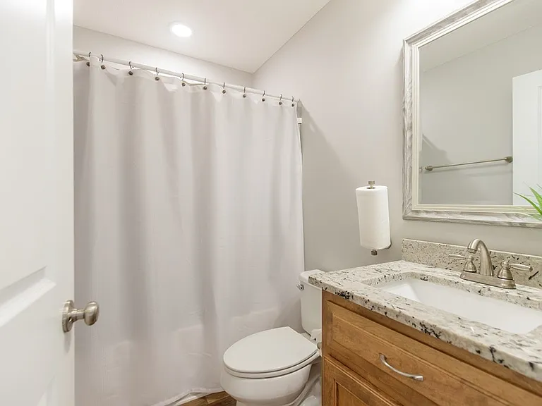 4051 Gramercy Dr — Photo 26