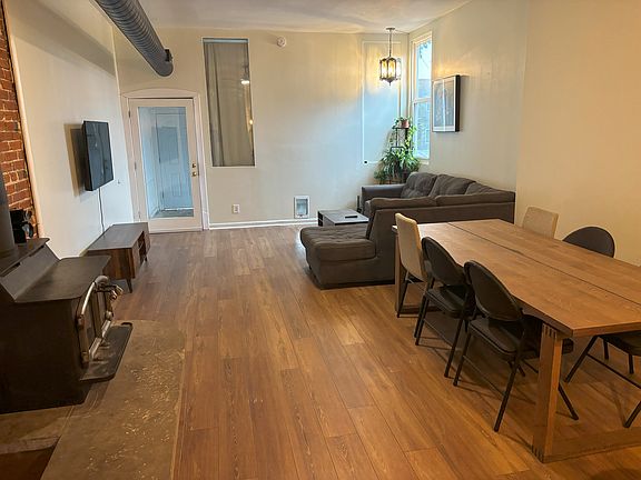 5th image of 1088 S Newstead Ave #B