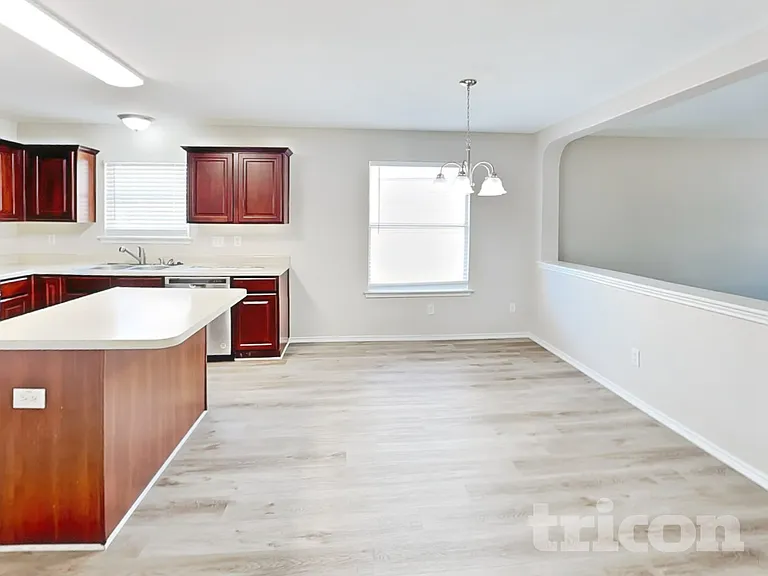231 Cardinal Way — Photo 4