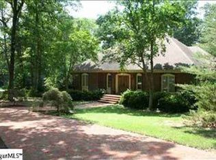 1 Chinquapin Ln, Greenville, SC 29615