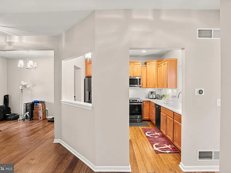 2080 Deer Run Dr — Photo 9