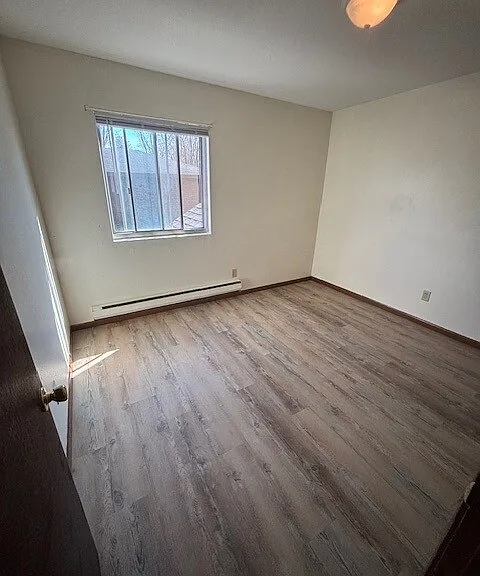 470 Monroe St S — Photo 5