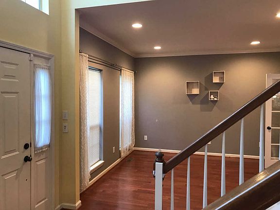 5th image of 332 Dandridge Dr