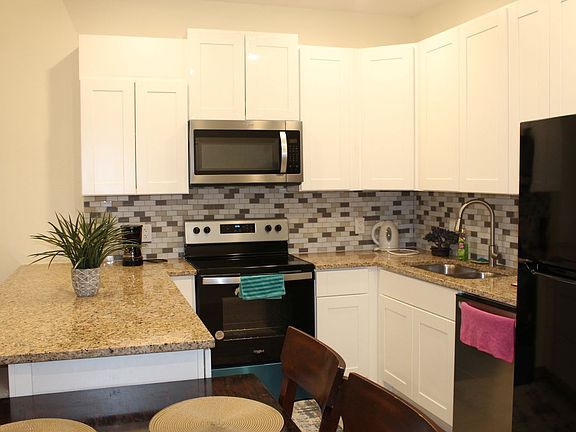 4th image of 16625 E Lynbrook