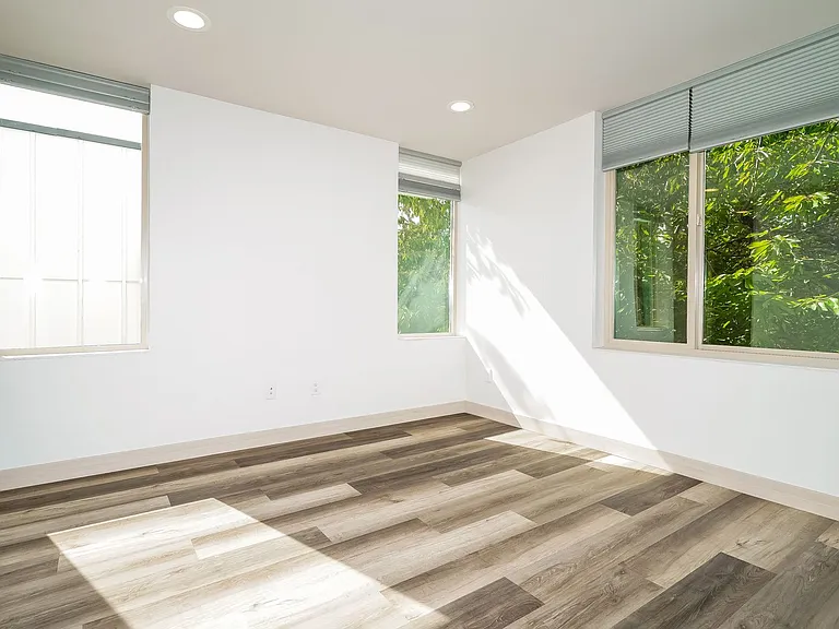 5616C California Ave SW — Photo 13