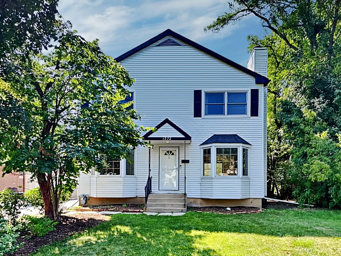 1372 Ferndale Ave photo 1