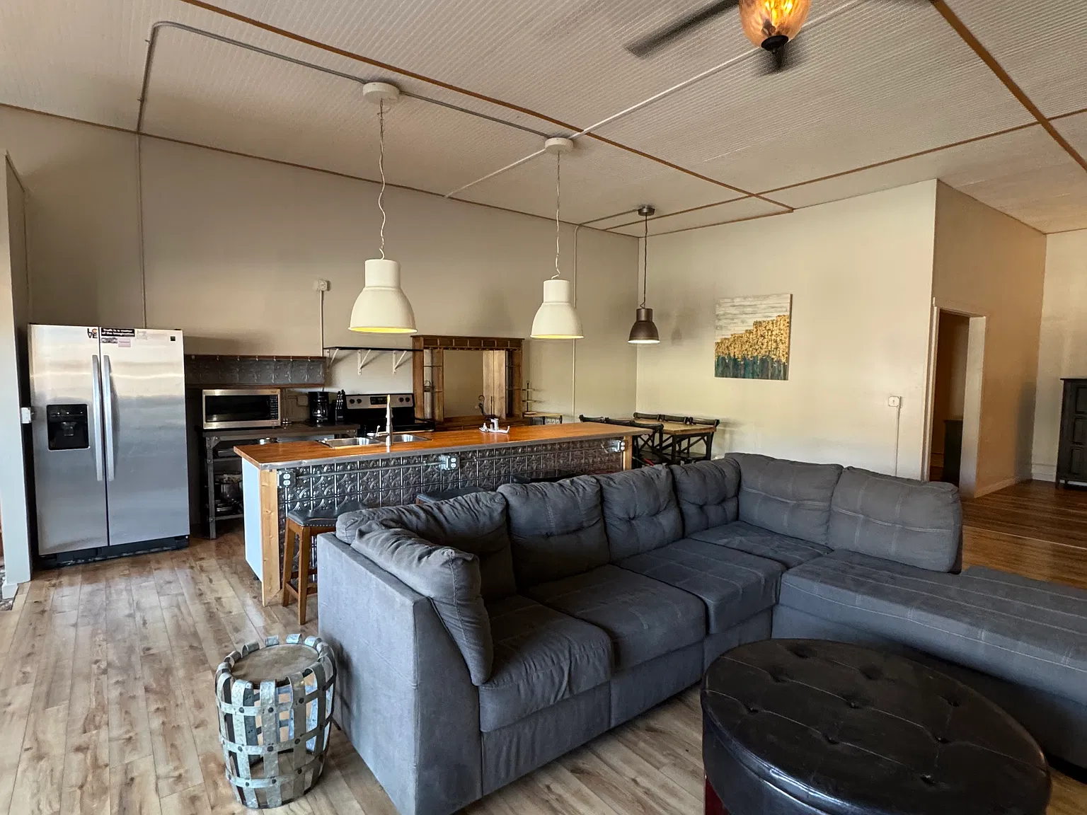 2 bed, 1371 sqft, $1,950 — Photo 3