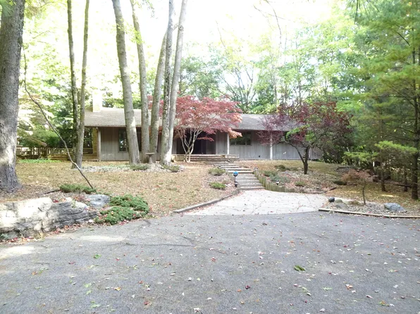469 E Kott Rd, Manistee, MI 49660