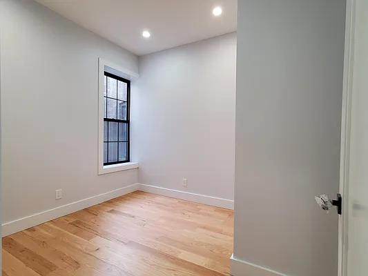 Rented by Evergreen Realty & Investments | media 12