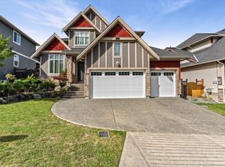 2203 Riesling Dr, Abbotsford, BC V4X0A6