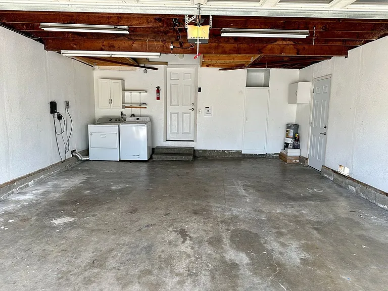 1200 Wilson Ave — Photo 17