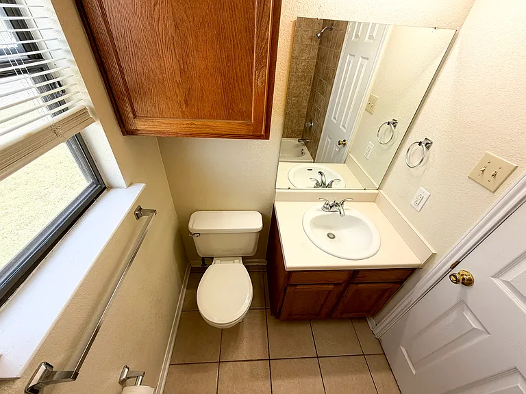 2607 Bluebonnet Dr — Photo 14