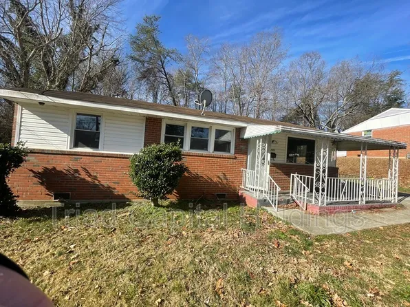 2736 Teresa Ave, Winston Salem, NC 27105