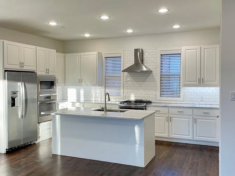 3454 McFarlin Blvd — Photo 4
