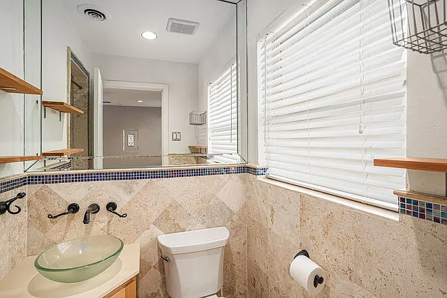 1229 Wiltshire Ave — Photo 19