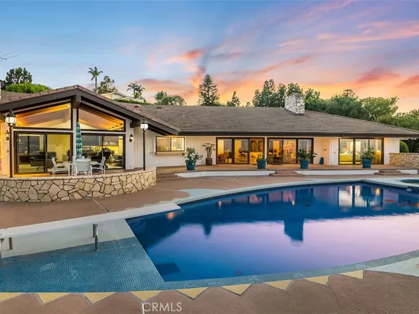19 Buggy Whip Dr, Rolling Hills, CA 90274