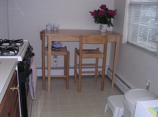 8 Rustic St, Newton, MA 02458