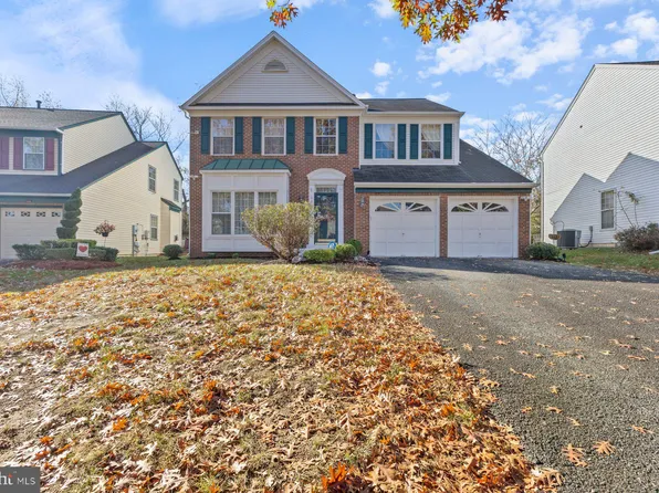 806 Falls Lake Dr, Bowie, MD 20721