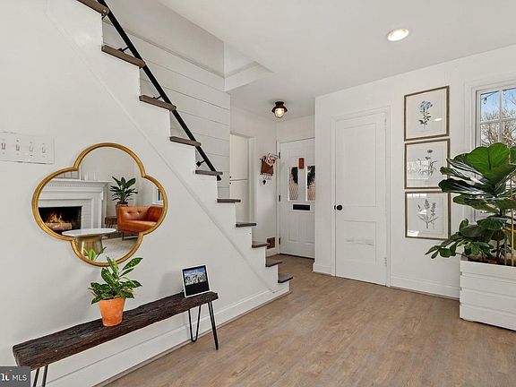 3rd image of 6633 Tucker Ave