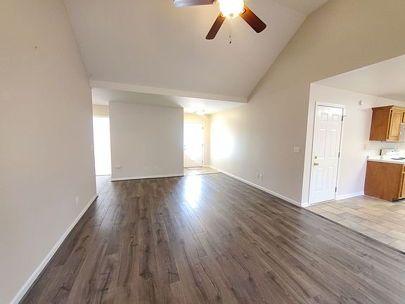 4th image of 1126 Fuller Glen Cir