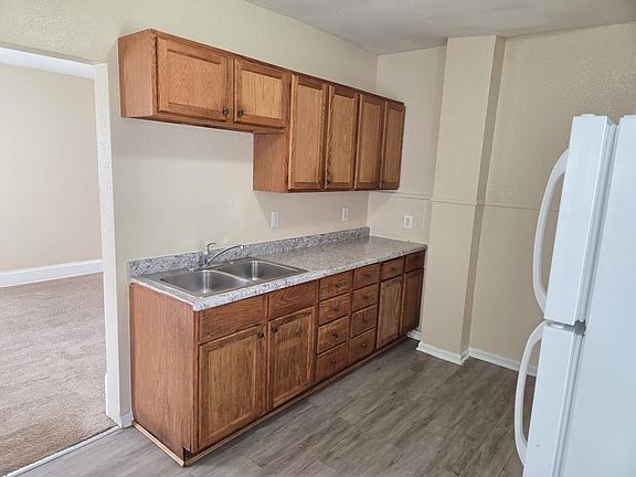 3rd image of 3022 Thomas Ave N