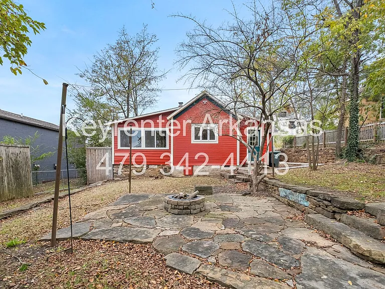 224 S Church Ave — Photo 26