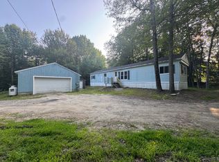 101 Dunns Corner Rd, Mount Vernon, ME 04352