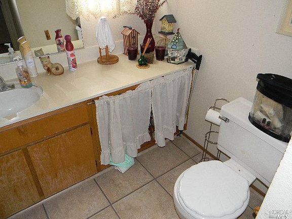 5th image of 772 Basalt Dr