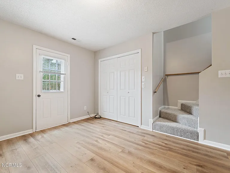 1072 W Pueblo Dr — Photo 5