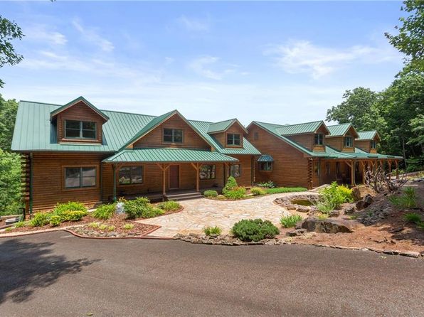 729 Huckleberry Way, Jasper, GA 30143