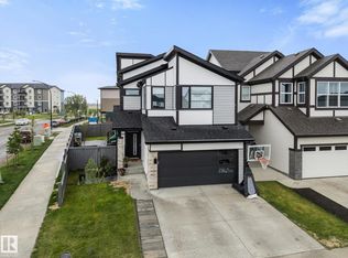 71 Nouveau Dr, Saint Albert, AB T8N 8B1