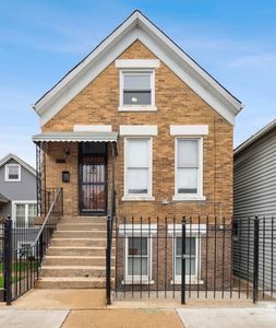 3727 S Wood St, Chicago, IL, 60609