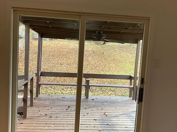 4242 Martyridge Dr, Saint Louis, MO 63129