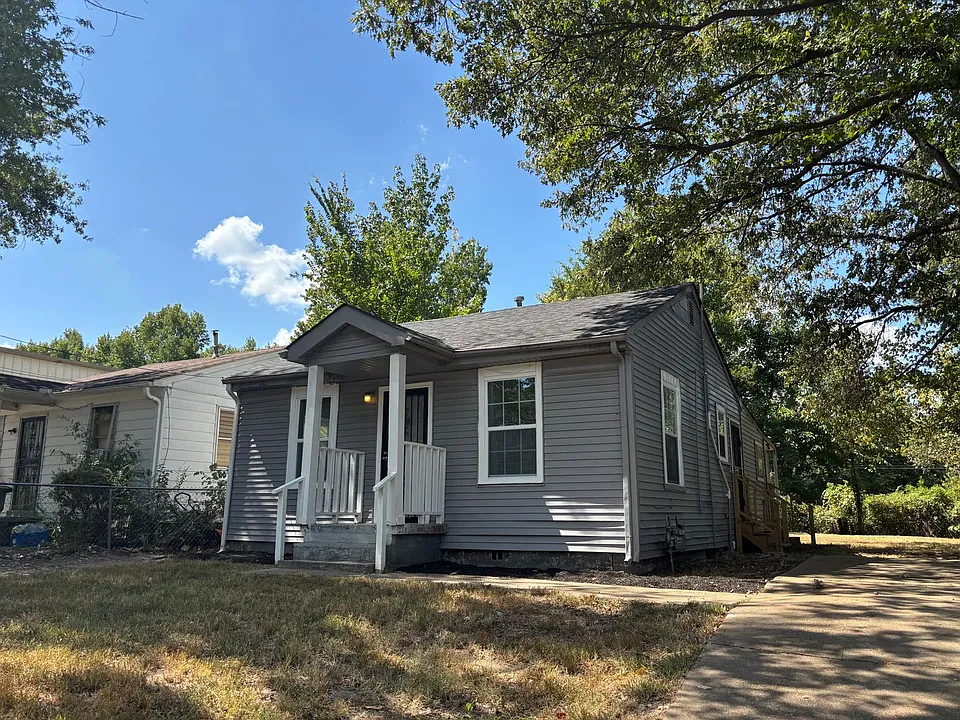 2887 Woodlawn Ter