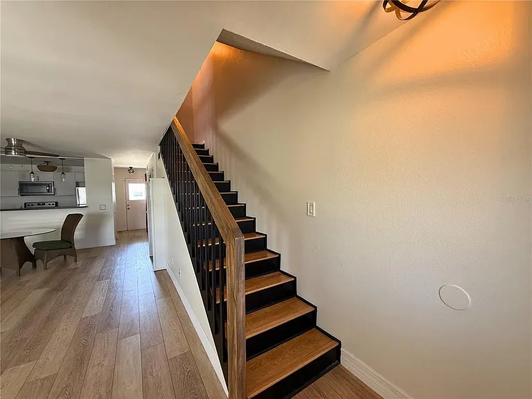 4821 W McElroy Ave #D210 — Photo 7