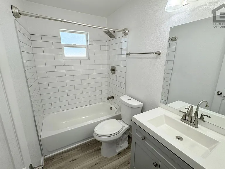 4933 E Willetta St — Photo 39