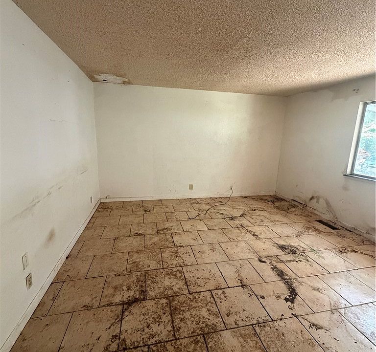 4th image of 14762 Masterson Way